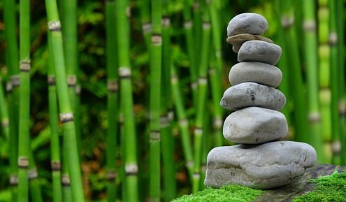 Femme en relaxation profonde — arrêter de fumer grâce à l'hypnose