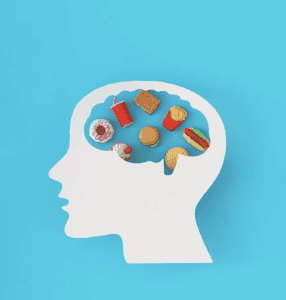 cerveau et aliments sur fond bleu